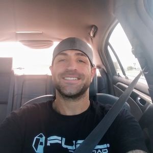 Meet your Posher, Santos